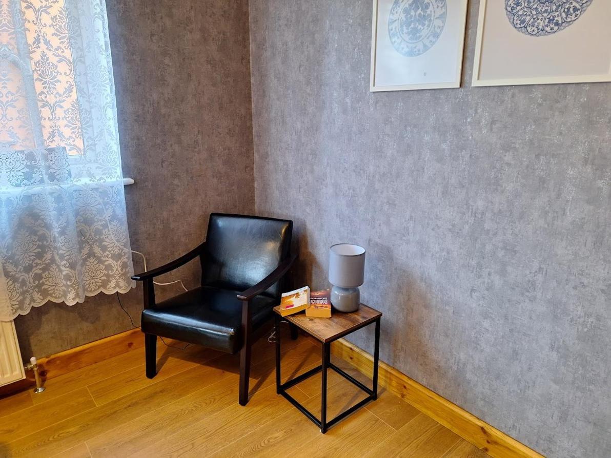 Hotel Uplands Grove Bungalow Wolverhampton Esterno foto